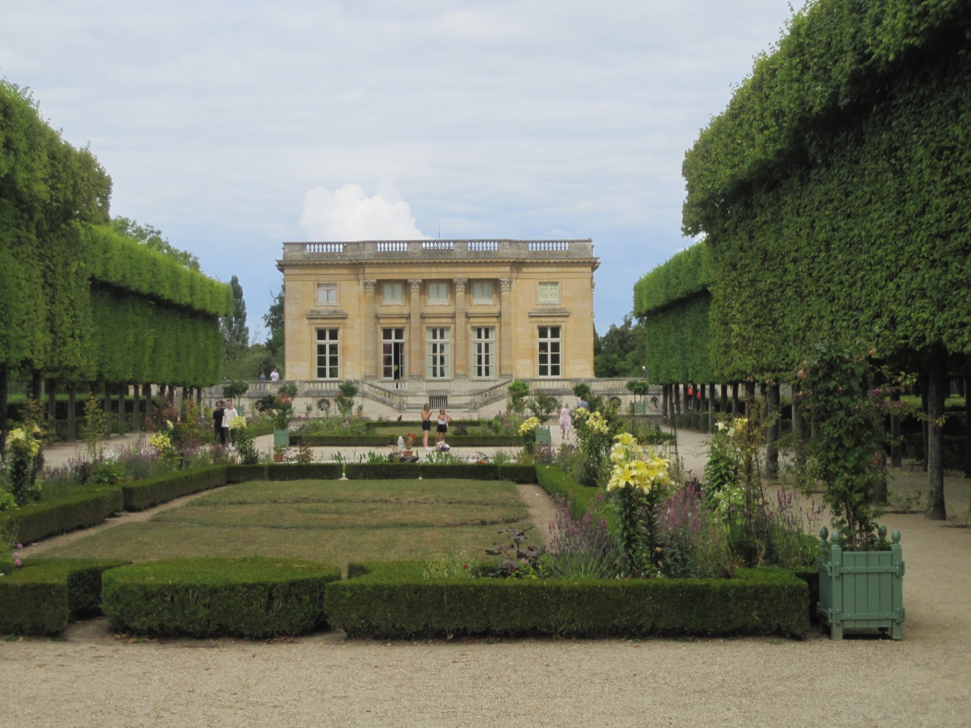 Versailles Full Day Experience: Palace, Gardens & Marie Antoinette's Private Estate